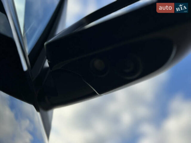 Чорний Ленд Ровер Рендж Ровер, об'ємом двигуна 5 л та пробігом 105 тис. км за 25000 $, фото 8 на Automoto.ua