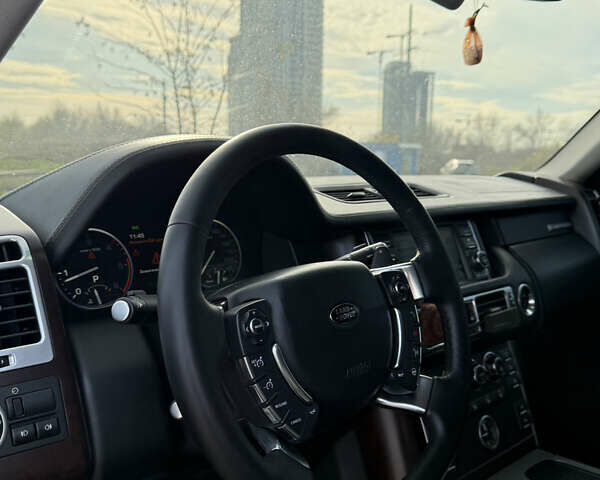 Чорний Ленд Ровер Рендж Ровер, об'ємом двигуна 4.37 л та пробігом 300 тис. км за 18999 $, фото 18 на Automoto.ua