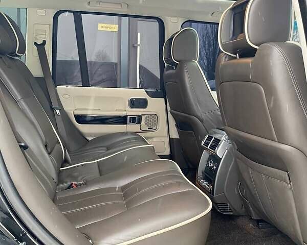 Чорний Ленд Ровер Рендж Ровер, об'ємом двигуна 5 л та пробігом 189 тис. км за 16500 $, фото 12 на Automoto.ua