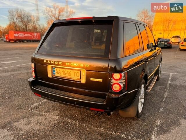 Черный Ленд Ровер Рендж Ровер, объемом двигателя 5 л и пробегом 250 тыс. км за 17000 $, фото 3 на Automoto.ua