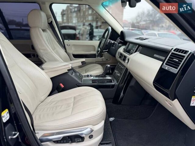 Чорний Ленд Ровер Рендж Ровер, об'ємом двигуна 5 л та пробігом 163 тис. км за 11990 $, фото 23 на Automoto.ua