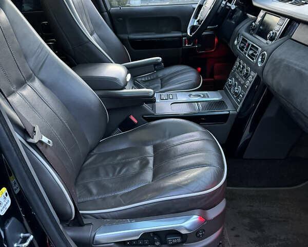 Чорний Ленд Ровер Рендж Ровер, об'ємом двигуна 4.37 л та пробігом 246 тис. км за 17777 $, фото 20 на Automoto.ua