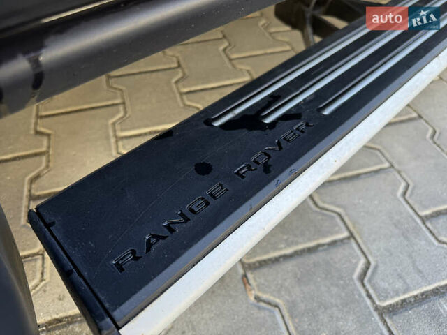 Черный Ленд Ровер Рендж Ровер, объемом двигателя 5 л и пробегом 225 тыс. км за 13500 $, фото 12 на Automoto.ua