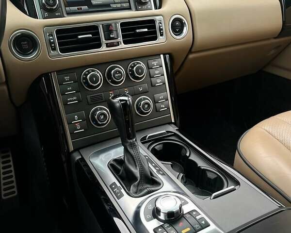 Черный Ленд Ровер Рендж Ровер, объемом двигателя 5 л и пробегом 164 тыс. км за 18400 $, фото 27 на Automoto.ua