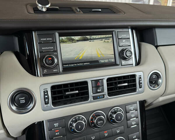 Черный Ленд Ровер Рендж Ровер, объемом двигателя 5 л и пробегом 268 тыс. км за 20000 $, фото 10 на Automoto.ua