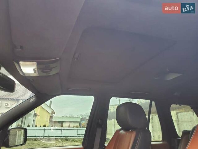 Черный Ленд Ровер Рендж Ровер, объемом двигателя 5 л и пробегом 235 тыс. км за 15000 $, фото 16 на Automoto.ua