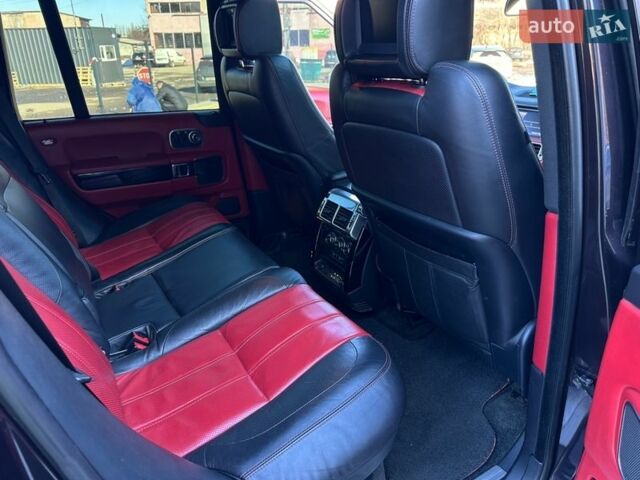 Чорний Ленд Ровер Рендж Ровер, об'ємом двигуна 5 л та пробігом 372 тис. км за 12500 $, фото 39 на Automoto.ua
