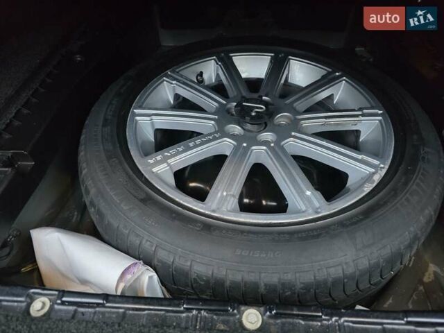 Черный Ленд Ровер Рендж Ровер, объемом двигателя 5 л и пробегом 199 тыс. км за 17000 $, фото 12 на Automoto.ua