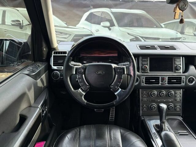 Чорний Ленд Ровер Рендж Ровер, об'ємом двигуна 5 л та пробігом 276 тис. км за 15000 $, фото 5 на Automoto.ua