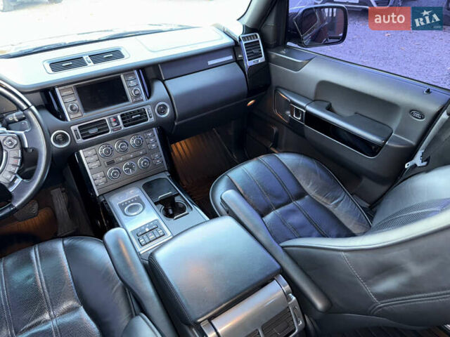 Чорний Ленд Ровер Рендж Ровер, об'ємом двигуна 4.39 л та пробігом 186 тис. км за 19600 $, фото 62 на Automoto.ua