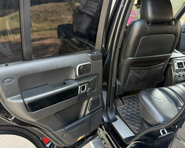 Чорний Ленд Ровер Рендж Ровер, об'ємом двигуна 4.37 л та пробігом 227 тис. км за 16900 $, фото 16 на Automoto.ua