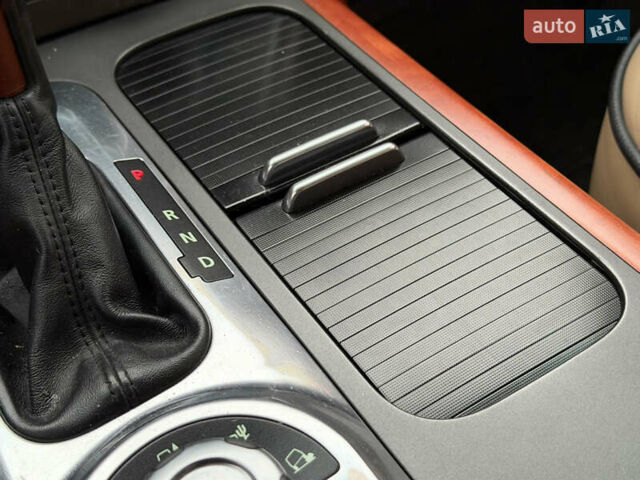 Черный Ленд Ровер Рендж Ровер, объемом двигателя 5 л и пробегом 195 тыс. км за 16000 $, фото 33 на Automoto.ua