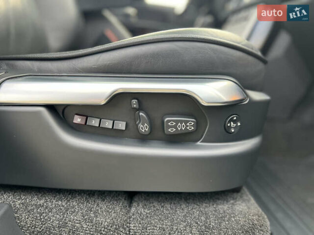 Чорний Ленд Ровер Рендж Ровер, об'ємом двигуна 5 л та пробігом 105 тис. км за 25000 $, фото 13 на Automoto.ua