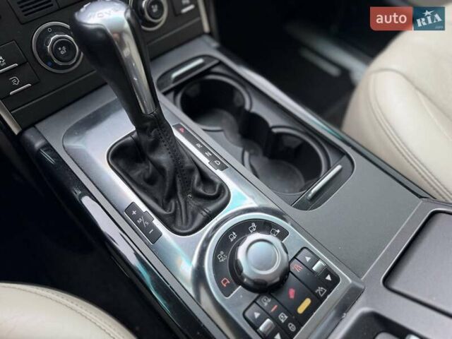 Чорний Ленд Ровер Рендж Ровер, об'ємом двигуна 5 л та пробігом 163 тис. км за 11990 $, фото 42 на Automoto.ua