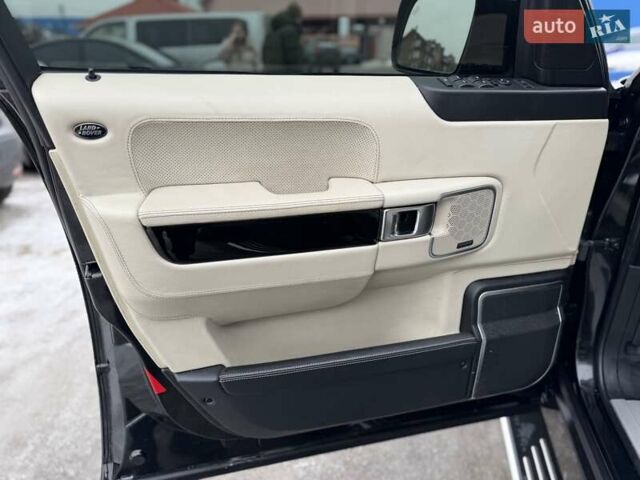 Чорний Ленд Ровер Рендж Ровер, об'ємом двигуна 5 л та пробігом 163 тис. км за 11990 $, фото 16 на Automoto.ua