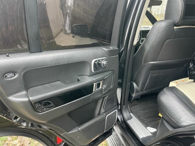 Черный Ленд Ровер Рендж Ровер, объемом двигателя 5 л и пробегом 218 тыс. км за 14999 $, фото 10 на Automoto.ua