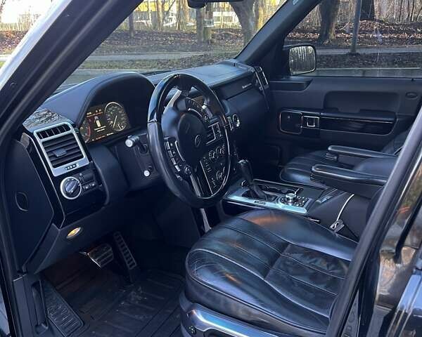 Черный Ленд Ровер Рендж Ровер, объемом двигателя 5 л и пробегом 267 тыс. км за 13000 $, фото 10 на Automoto.ua