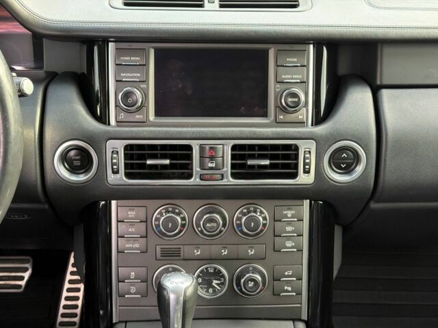 Чорний Ленд Ровер Рендж Ровер, об'ємом двигуна 5 л та пробігом 276 тис. км за 15000 $, фото 6 на Automoto.ua