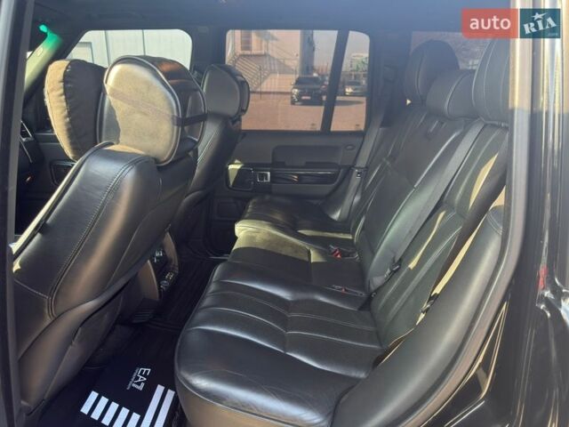 Черный Ленд Ровер Рендж Ровер, объемом двигателя 5 л и пробегом 242 тыс. км за 14999 $, фото 8 на Automoto.ua