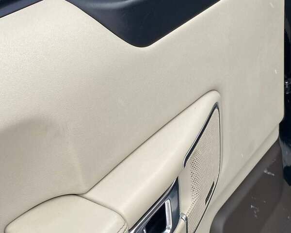 Чорний Ленд Ровер Рендж Ровер, об'ємом двигуна 5 л та пробігом 189 тис. км за 16500 $, фото 5 на Automoto.ua