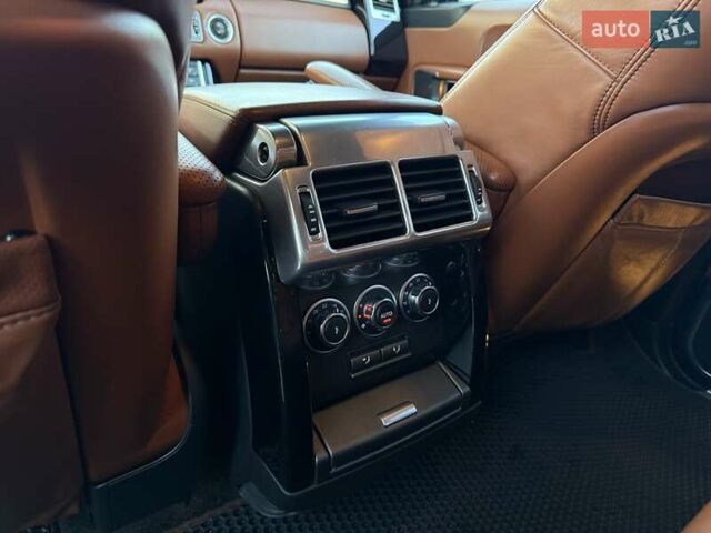 Черный Ленд Ровер Рендж Ровер, объемом двигателя 5 л и пробегом 230 тыс. км за 17900 $, фото 24 на Automoto.ua