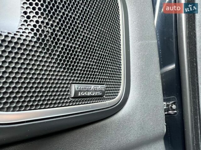 Чорний Ленд Ровер Рендж Ровер, об'ємом двигуна 4.37 л та пробігом 203 тис. км за 24000 $, фото 15 на Automoto.ua