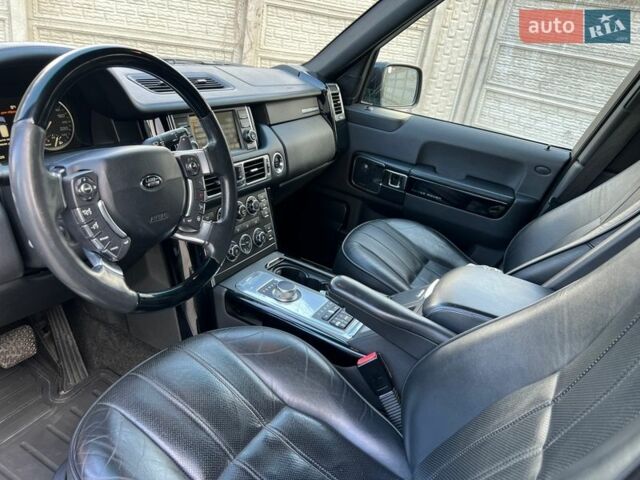Чорний Ленд Ровер Рендж Ровер, об'ємом двигуна 4.37 л та пробігом 203 тис. км за 24000 $, фото 32 на Automoto.ua