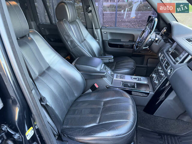 Чорний Ленд Ровер Рендж Ровер, об'ємом двигуна 4.39 л та пробігом 186 тис. км за 19600 $, фото 69 на Automoto.ua
