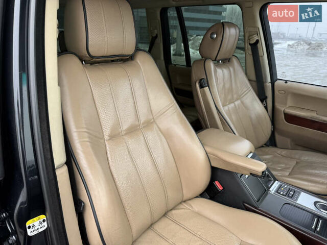 Чорний Ленд Ровер Рендж Ровер, об'ємом двигуна 4.37 л та пробігом 390 тис. км за 20500 $, фото 16 на Automoto.ua