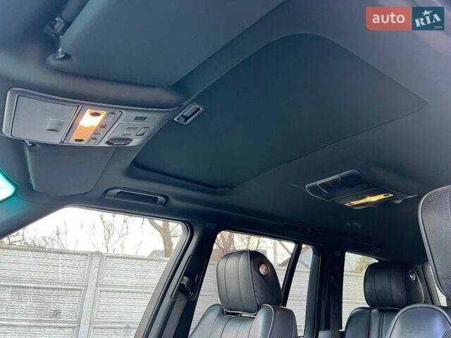 Чорний Ленд Ровер Рендж Ровер, об'ємом двигуна 4.37 л та пробігом 203 тис. км за 24000 $, фото 34 на Automoto.ua