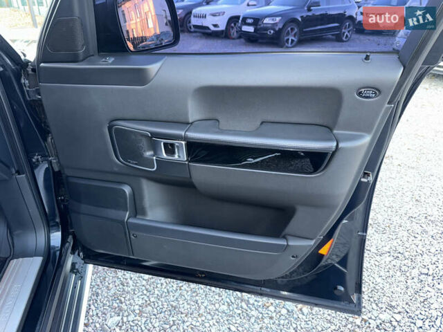 Чорний Ленд Ровер Рендж Ровер, об'ємом двигуна 4.39 л та пробігом 186 тис. км за 19600 $, фото 65 на Automoto.ua