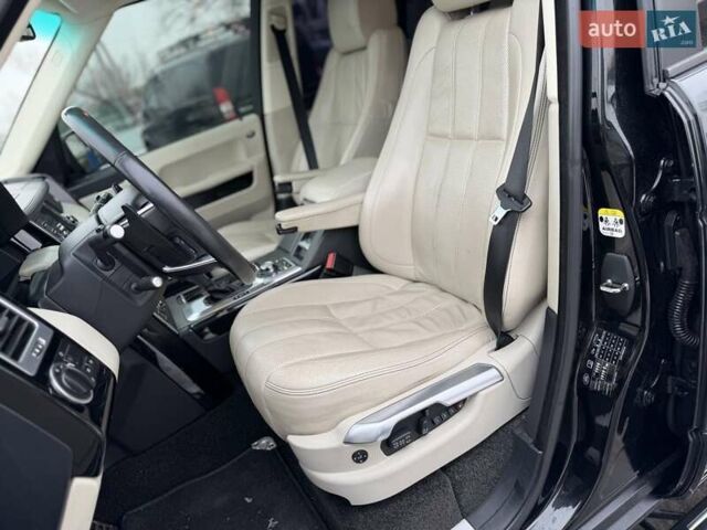 Чорний Ленд Ровер Рендж Ровер, об'ємом двигуна 5 л та пробігом 163 тис. км за 11990 $, фото 19 на Automoto.ua