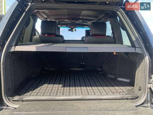 Чорний Ленд Ровер Рендж Ровер, об'ємом двигуна 5 л та пробігом 231 тис. км за 19500 $, фото 30 на Automoto.ua