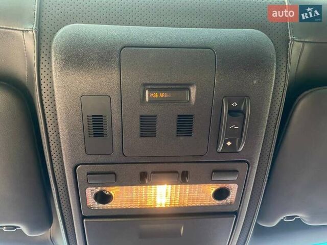 Чорний Ленд Ровер Рендж Ровер, об'ємом двигуна 5 л та пробігом 231 тис. км за 19500 $, фото 27 на Automoto.ua