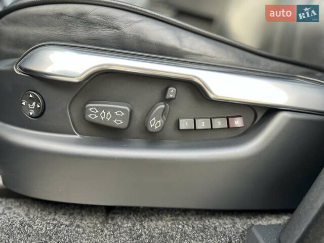 Чорний Ленд Ровер Рендж Ровер, об'ємом двигуна 5 л та пробігом 105 тис. км за 25000 $, фото 7 на Automoto.ua