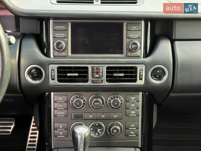 Чорний Ленд Ровер Рендж Ровер, об'ємом двигуна 5 л та пробігом 276 тис. км за 15000 $, фото 2 на Automoto.ua