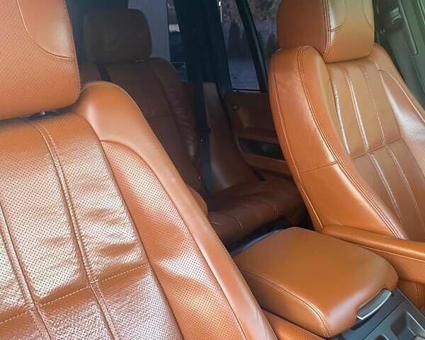 Черный Ленд Ровер Рендж Ровер, объемом двигателя 5 л и пробегом 222 тыс. км за 16300 $, фото 5 на Automoto.ua