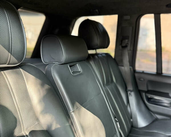 Чорний Ленд Ровер Рендж Ровер, об'ємом двигуна 4.37 л та пробігом 227 тис. км за 16900 $, фото 14 на Automoto.ua