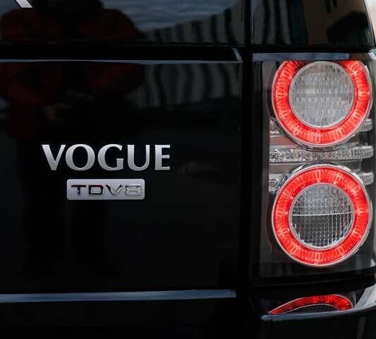 Чорний Ленд Ровер Рендж Ровер, об'ємом двигуна 4.37 л та пробігом 292 тис. км за 19900 $, фото 18 на Automoto.ua