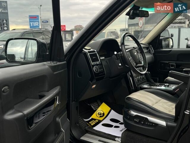 Чорний Ленд Ровер Рендж Ровер, об'ємом двигуна 5 л та пробігом 129 тис. км за 24999 $, фото 8 на Automoto.ua