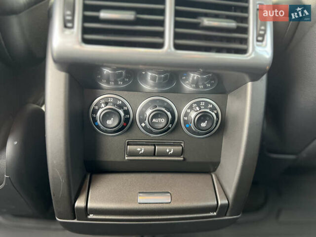 Чорний Ленд Ровер Рендж Ровер, об'ємом двигуна 5 л та пробігом 105 тис. км за 25000 $, фото 9 на Automoto.ua