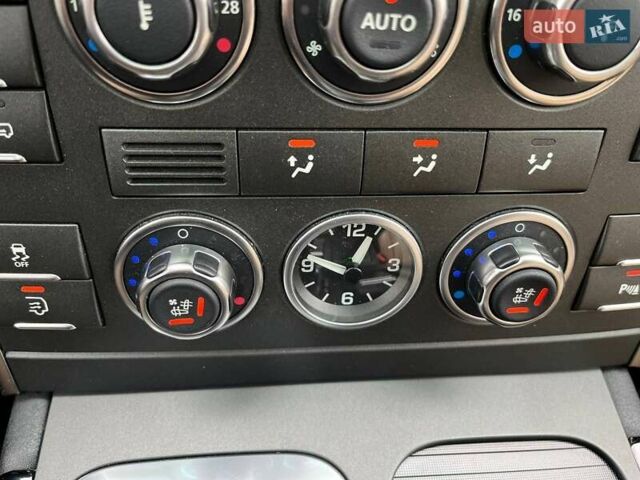 Черный Ленд Ровер Рендж Ровер, объемом двигателя 5 л и пробегом 164 тыс. км за 18400 $, фото 32 на Automoto.ua