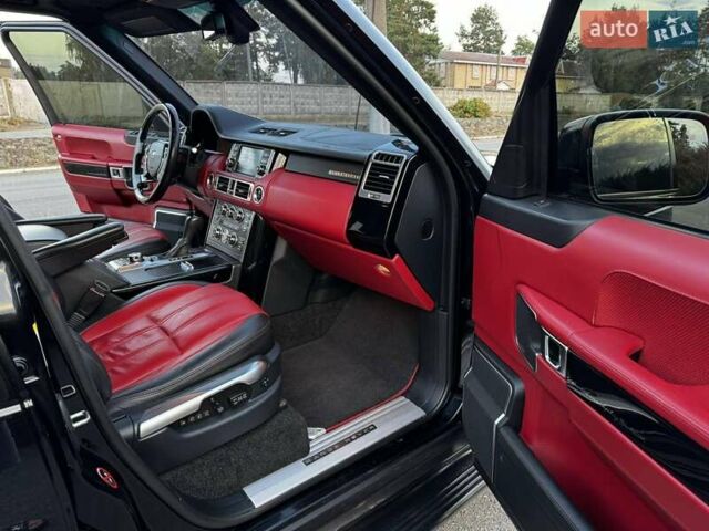 Чорний Ленд Ровер Рендж Ровер, об'ємом двигуна 5 л та пробігом 232 тис. км за 22000 $, фото 16 на Automoto.ua