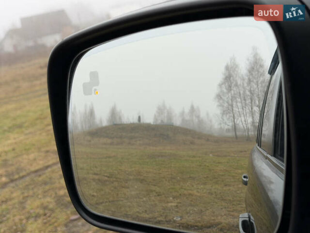 Черный Ленд Ровер Рендж Ровер, объемом двигателя 5 л и пробегом 195 тыс. км за 16000 $, фото 31 на Automoto.ua