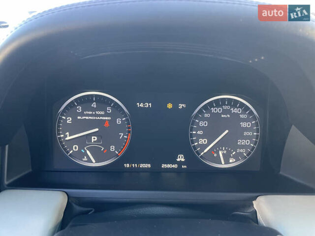 Чорний Ленд Ровер Рендж Ровер, об'ємом двигуна 5 л та пробігом 258 тис. км за 17000 $, фото 15 на Automoto.ua