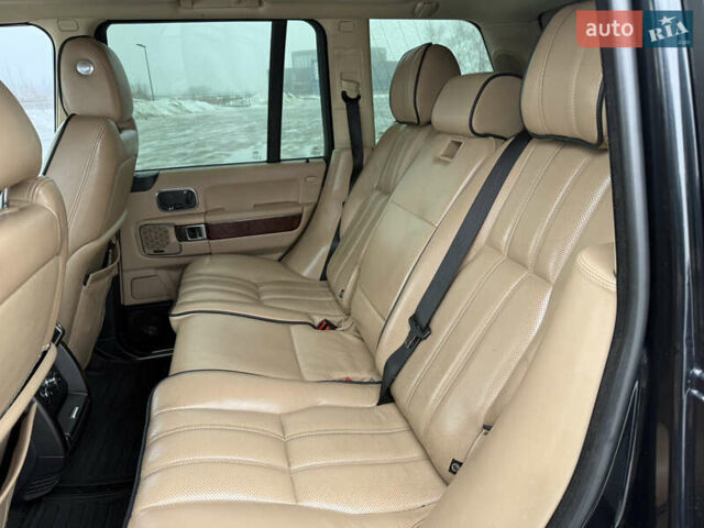 Чорний Ленд Ровер Рендж Ровер, об'ємом двигуна 4.37 л та пробігом 390 тис. км за 20500 $, фото 11 на Automoto.ua