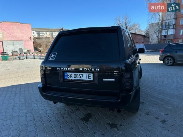 Чорний Ленд Ровер Рендж Ровер, об'ємом двигуна 5 л та пробігом 372 тис. км за 12500 $, фото 13 на Automoto.ua