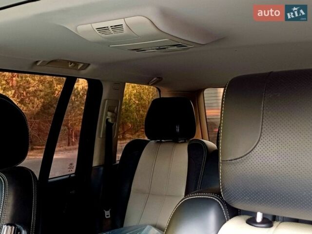 Чорний Ленд Ровер Рендж Ровер, об'ємом двигуна 5 л та пробігом 225 тис. км за 15000 $, фото 8 на Automoto.ua