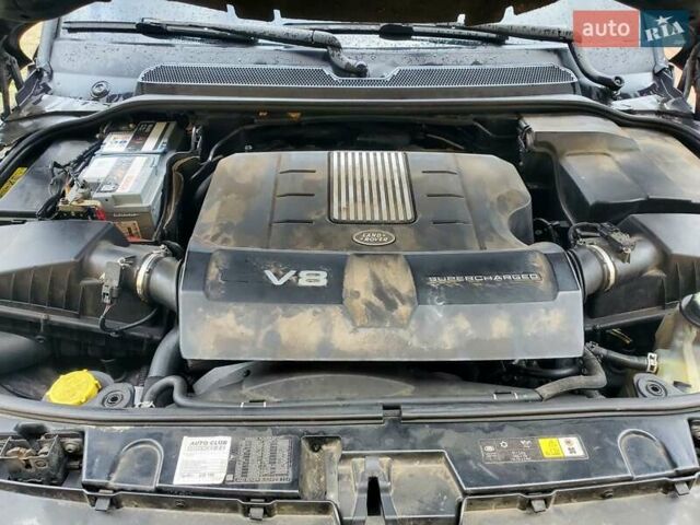 Черный Ленд Ровер Рендж Ровер, объемом двигателя 5 л и пробегом 235 тыс. км за 15000 $, фото 19 на Automoto.ua