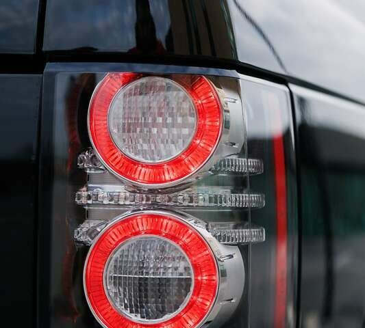 Чорний Ленд Ровер Рендж Ровер, об'ємом двигуна 4.37 л та пробігом 292 тис. км за 19900 $, фото 21 на Automoto.ua